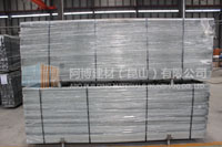 Metal rib forming lath